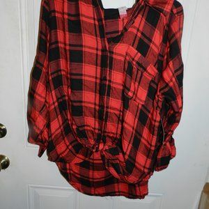 Plaid  Long sleeved hooded Sweater Junior Plus XL Red/Black NWT